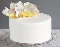 Appealing Fondant Cake