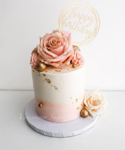 Alluring Floral Cake